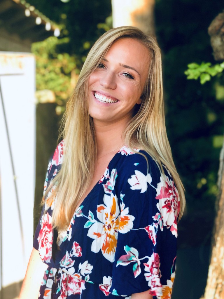 Allie Ayers headshot